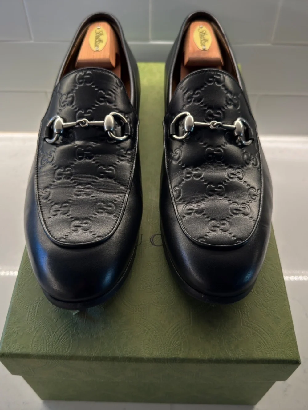Men’s U.S. 10 Gucci Jordaan GG embossed silver horse bit loafers